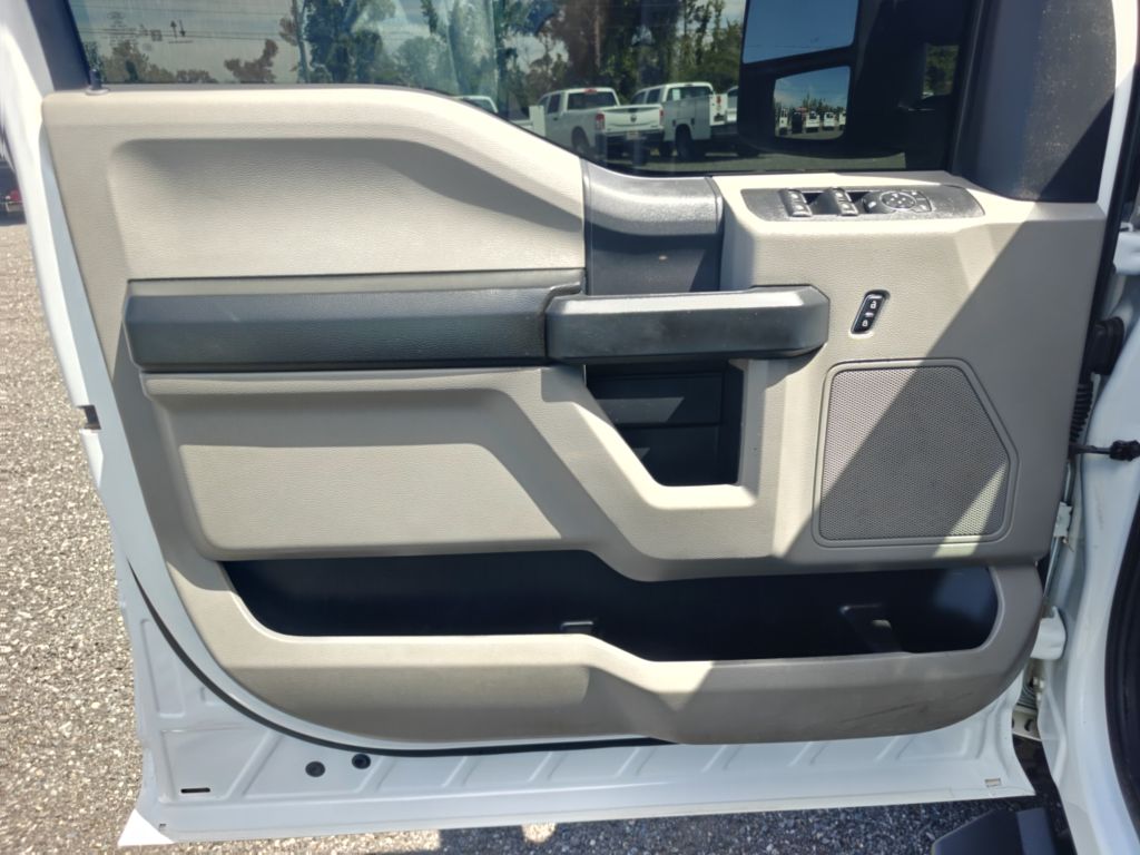 Photo 19 of this FORD F250 SUPER DUTY