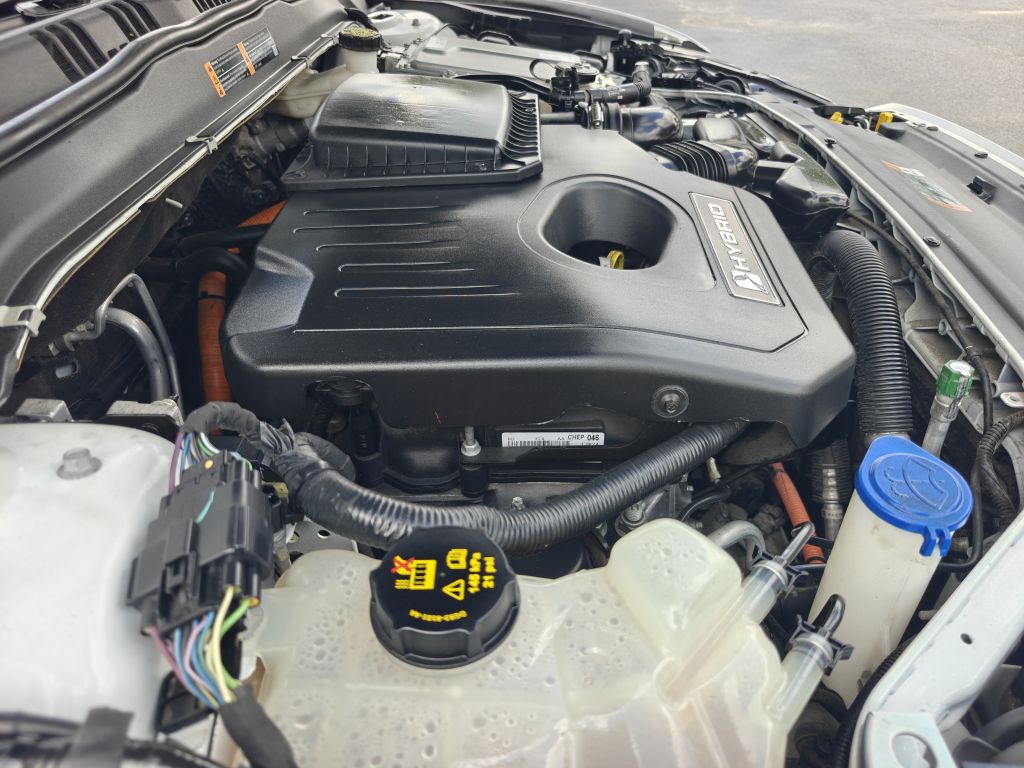 Photo 39 of this FORD FUSION HYBRID