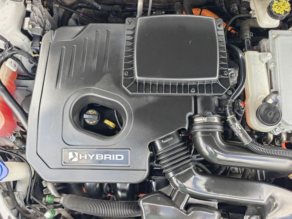 Photo 42 of this FORD FUSION HYBRID