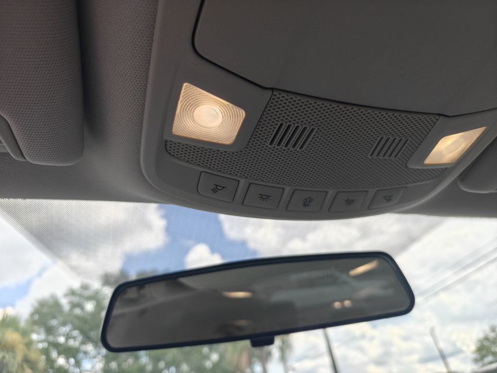 Photo 25 of this FORD FUSION HYBRID