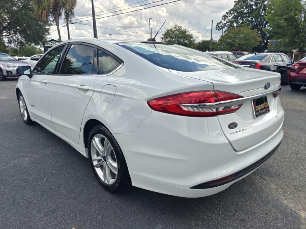 Photo 10 of this FORD FUSION HYBRID