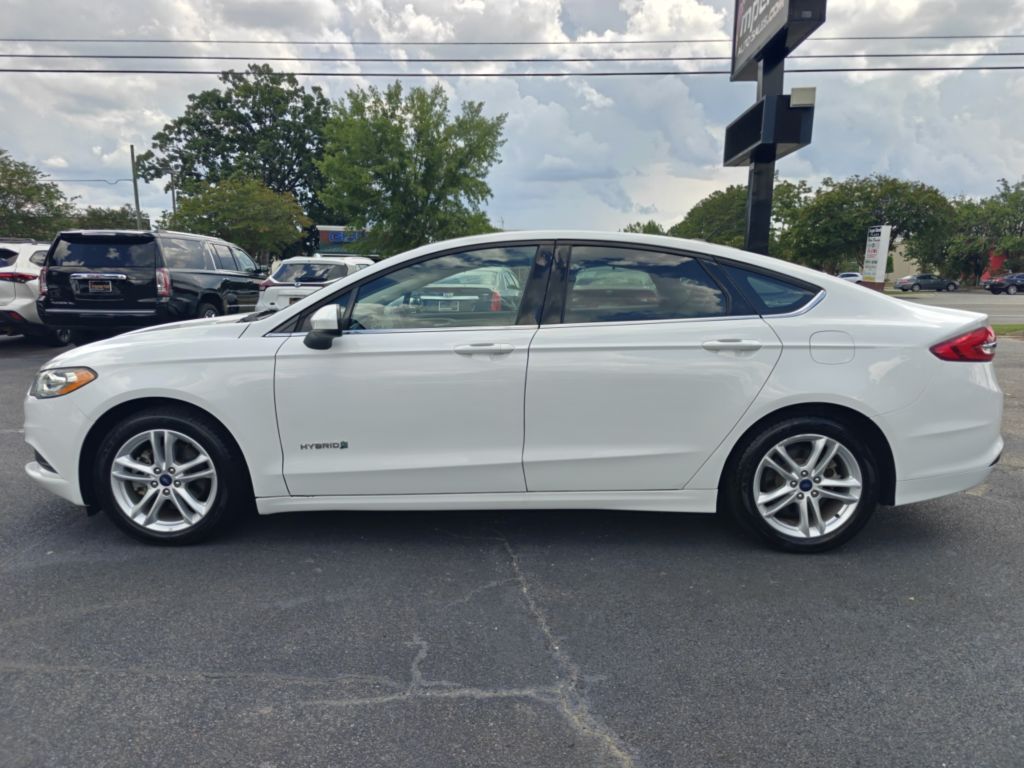 Photo 6 of this FORD FUSION HYBRID