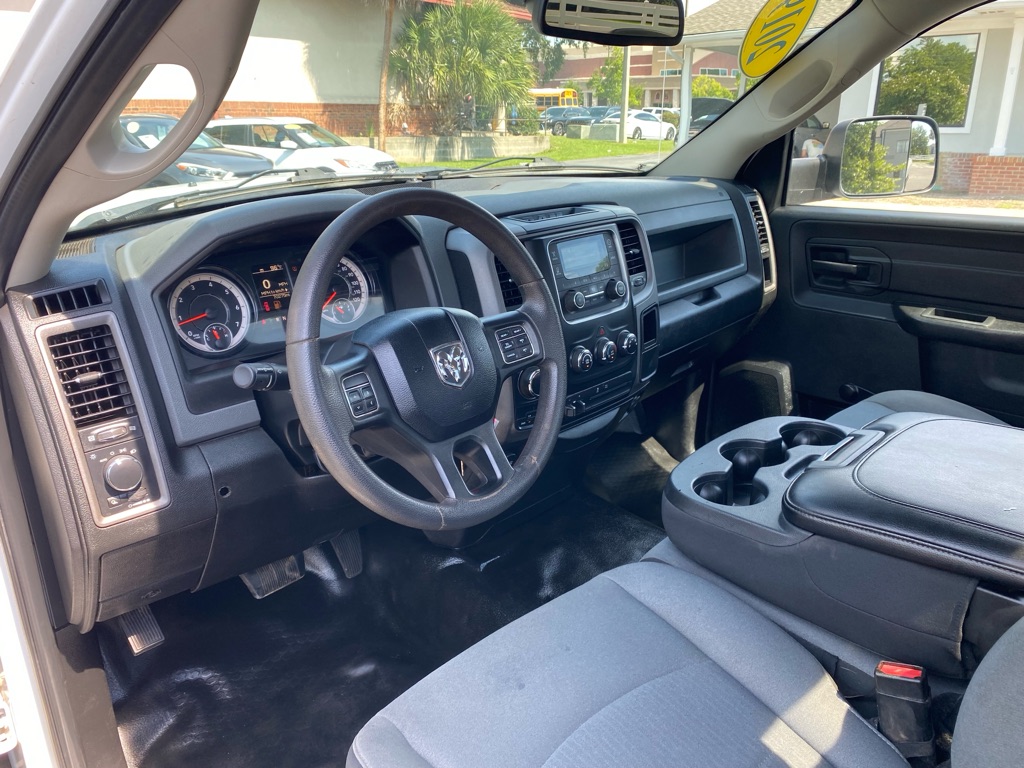 Photo 31 of this RAM 1500 CLASSIC