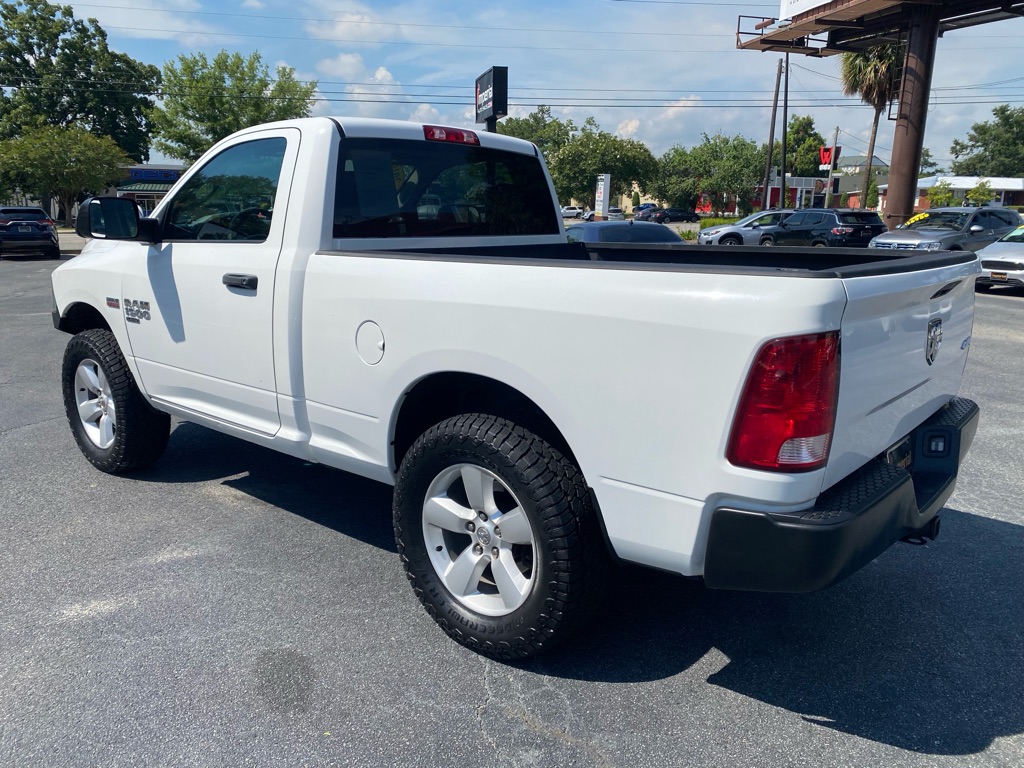 Photo 6 of this RAM 1500 CLASSIC
