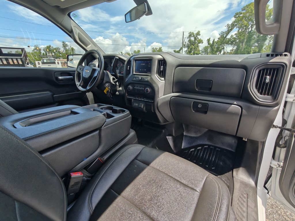 Photo 28 of this CHEVROLET SILVERADO 1500