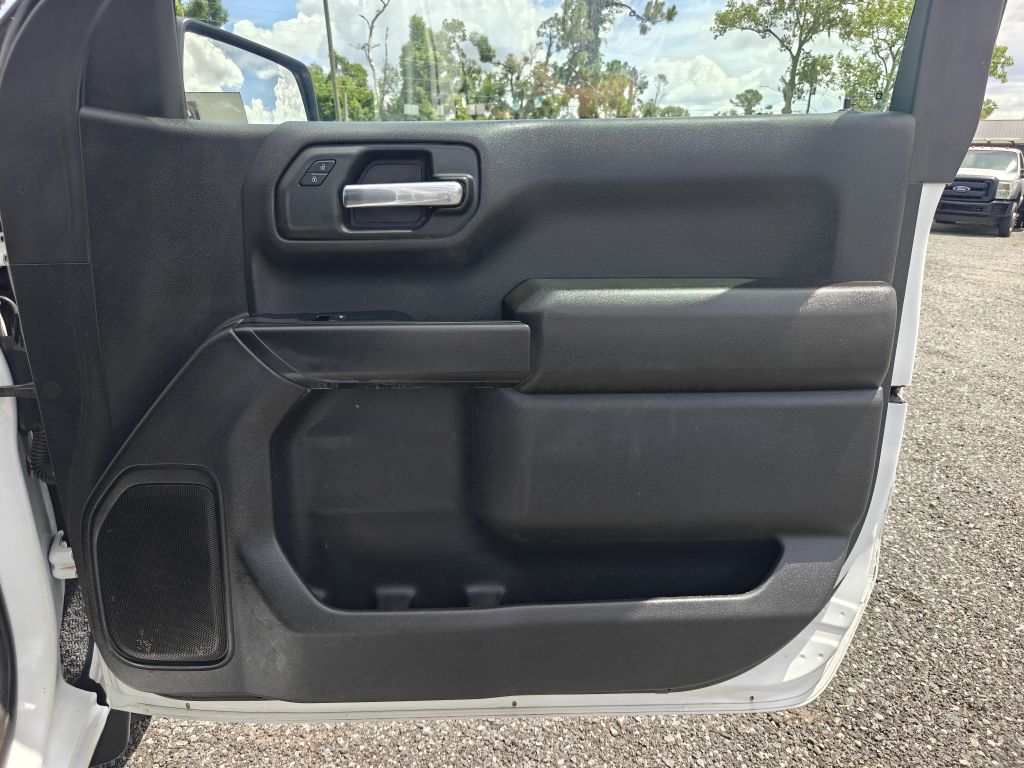 Photo 26 of this CHEVROLET SILVERADO 1500