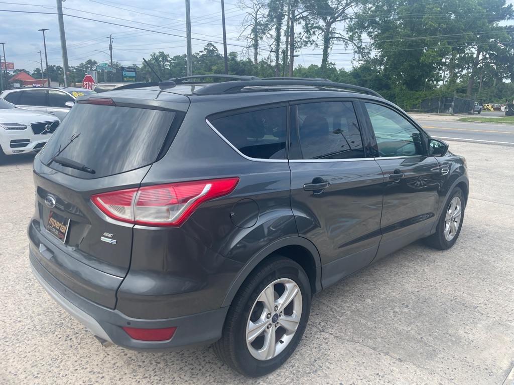Photo 5 of this FORD ESCAPE