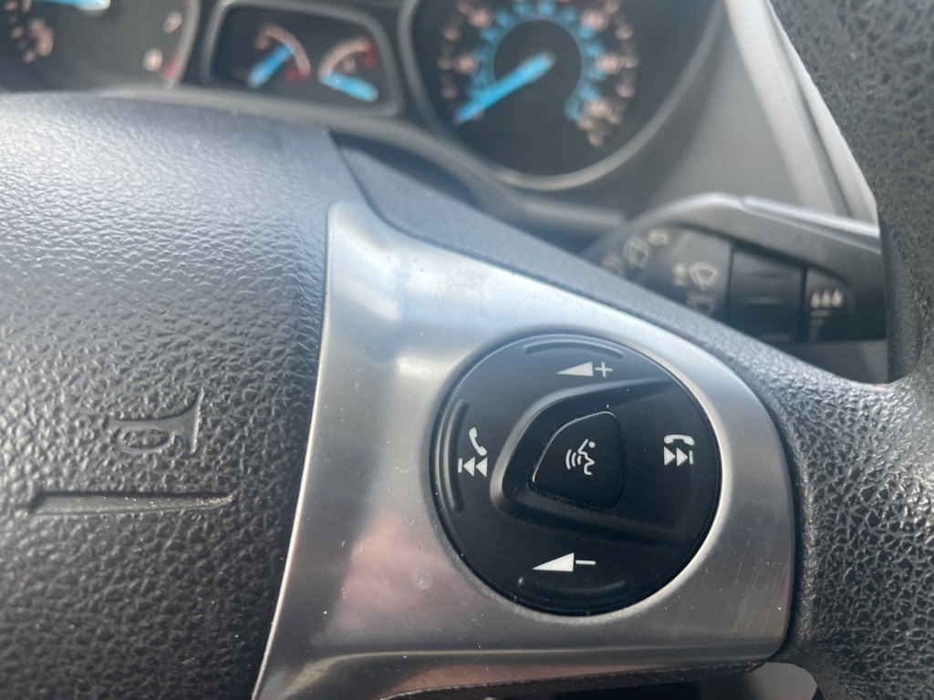 Photo 21 of this FORD ESCAPE