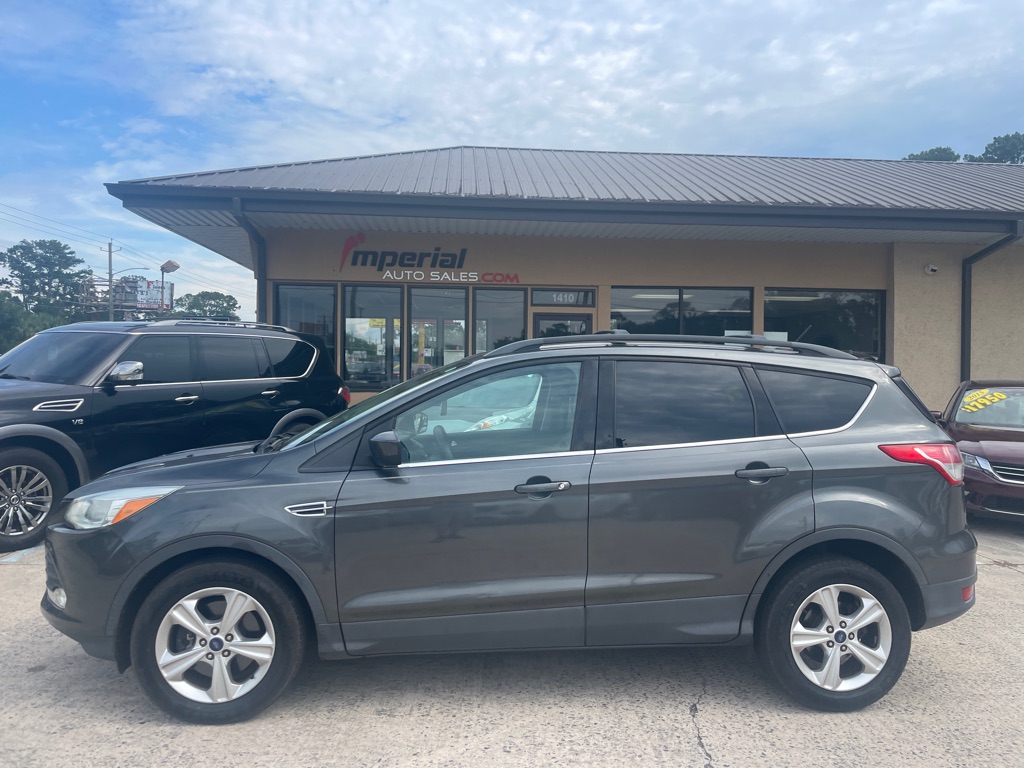 Photo 2 of this FORD ESCAPE