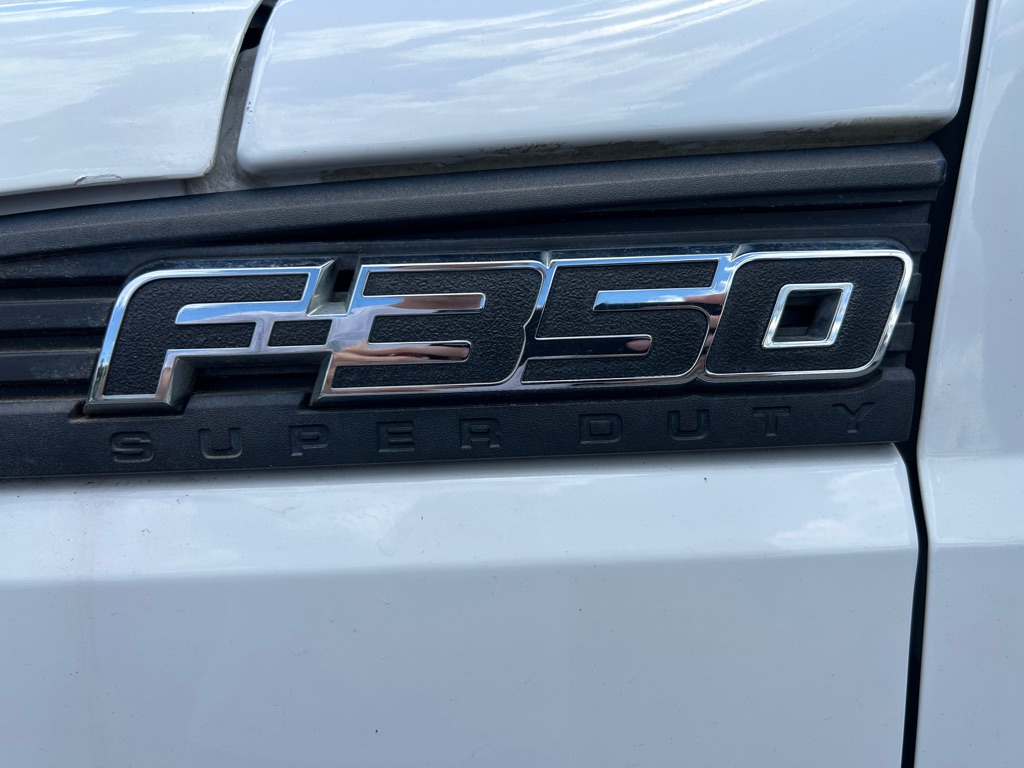 Photo 22 of this FORD F350 FLAT DUMP