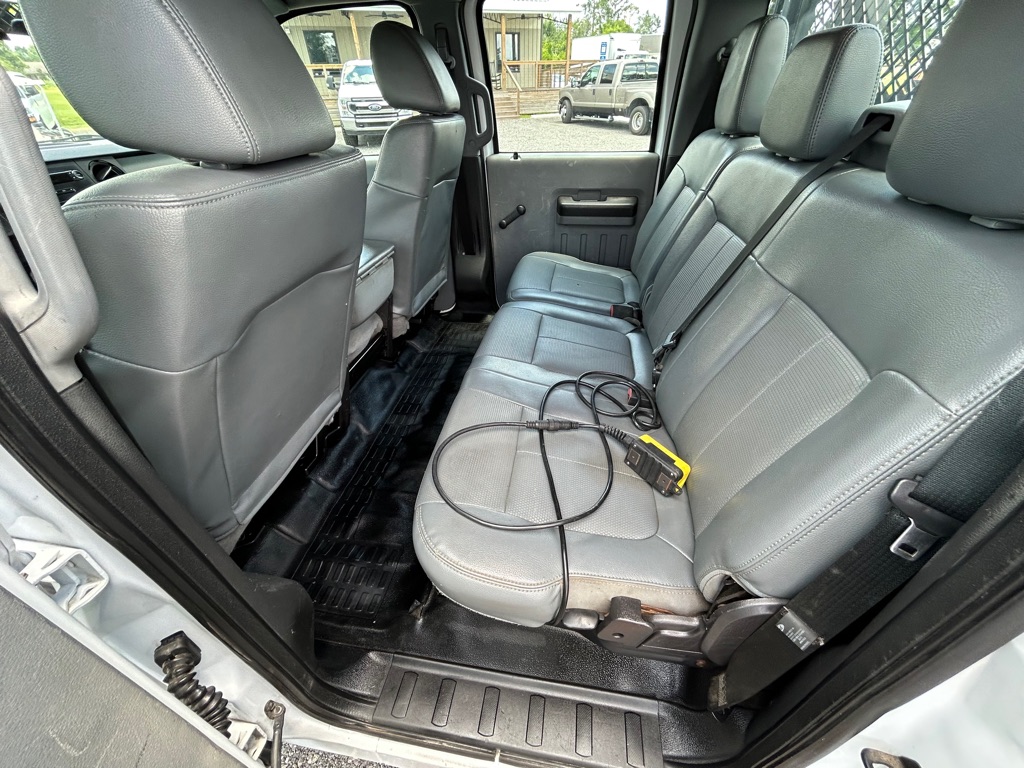 Photo 28 of this FORD F350 FLAT DUMP