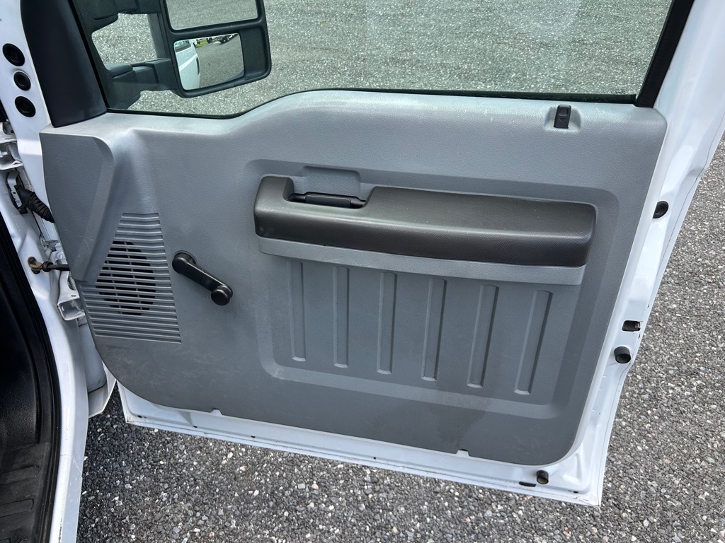 Photo 23 of this FORD F350 FLAT DUMP