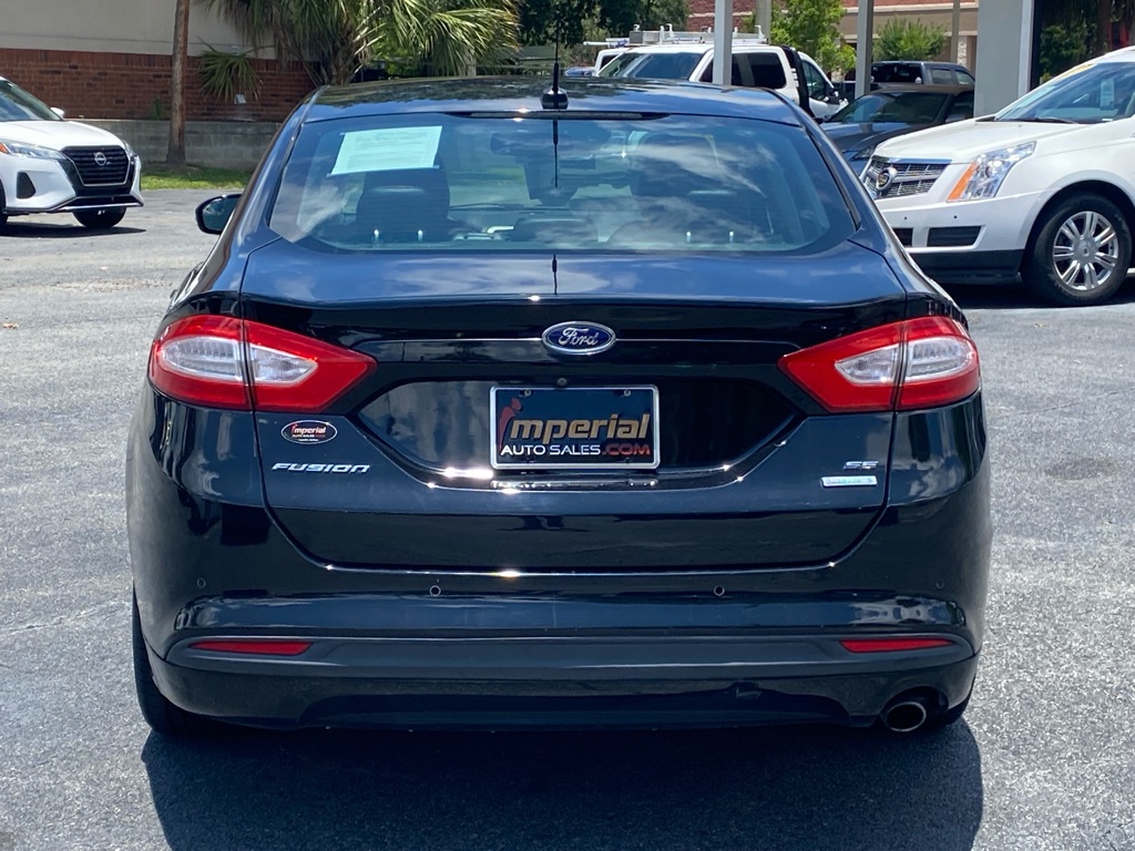 Photo 8 of this FORD FUSION