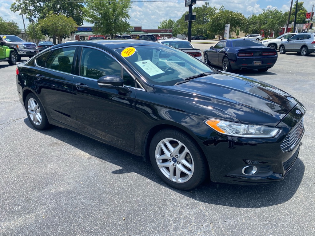 Photo 5 of this FORD FUSION