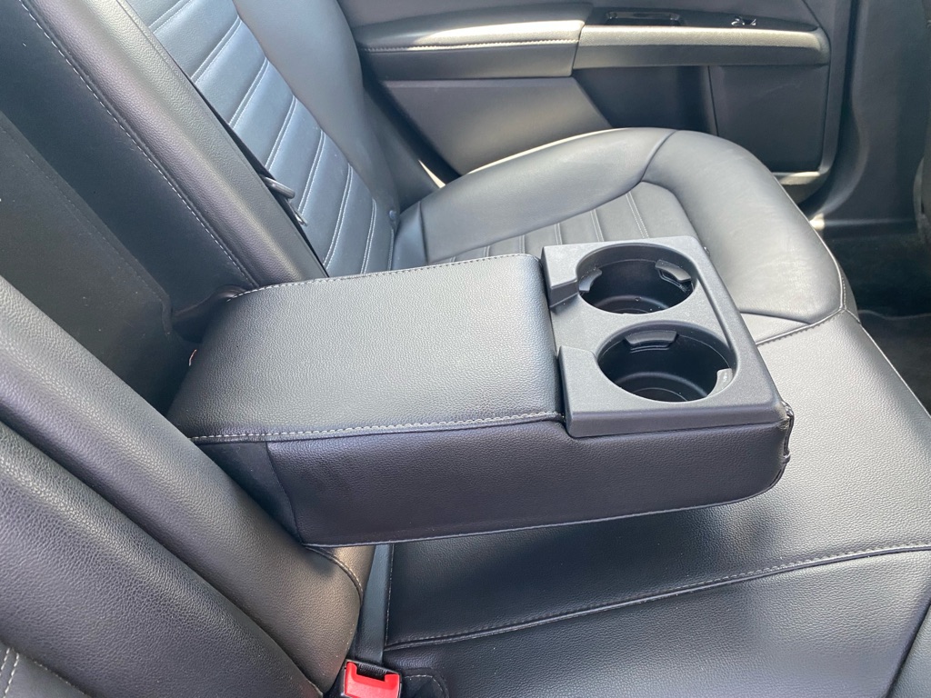 Photo 46 of this FORD FUSION