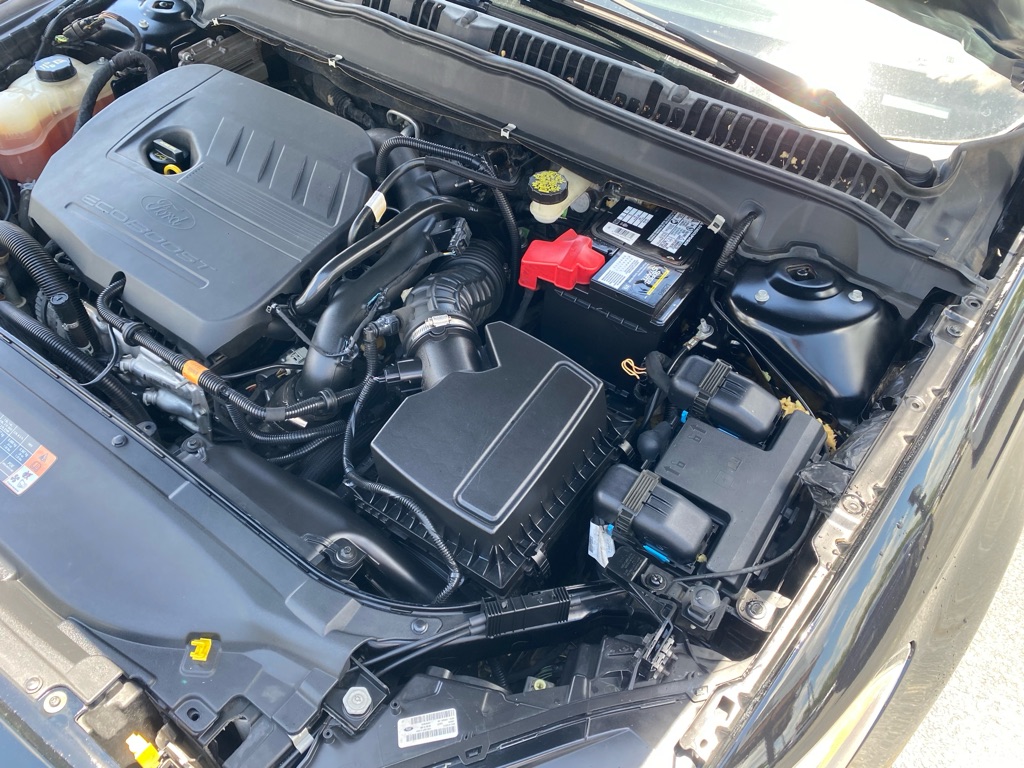 Photo 64 of this FORD FUSION