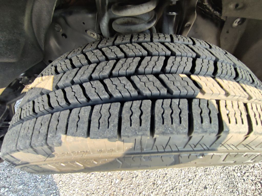 Photo 30 of this FORD F250 XL