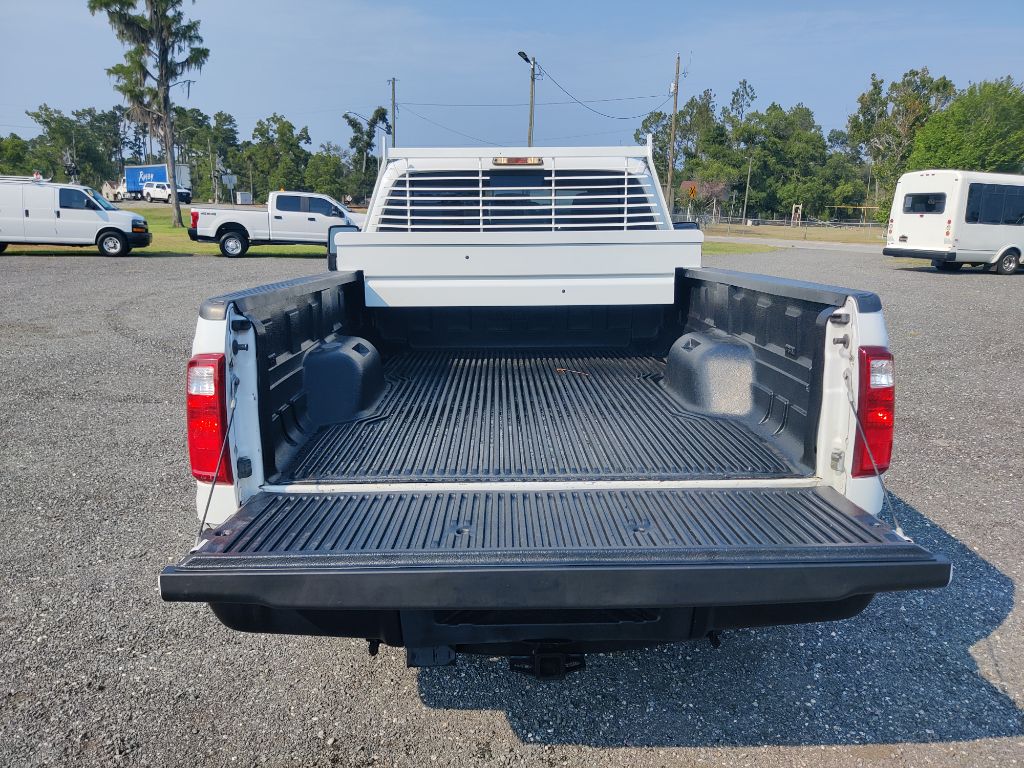 Photo 11 of this FORD F250 XL