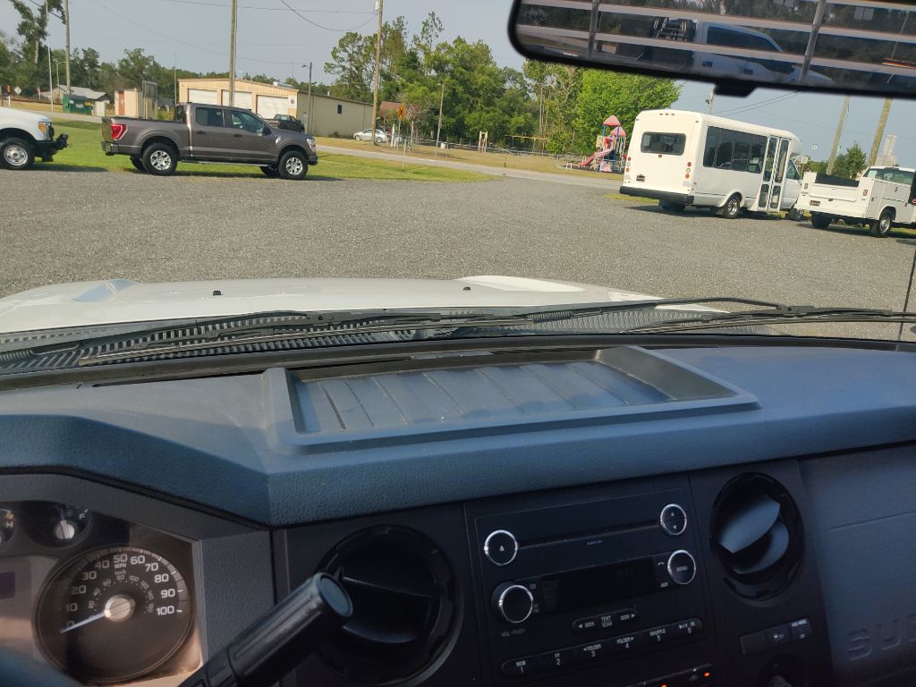 Photo 18 of this FORD F250 XL