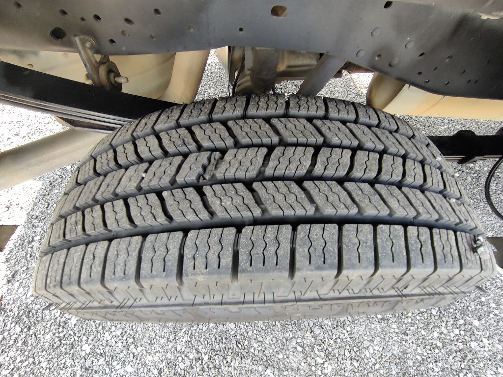 Photo 34 of this FORD F250 XL