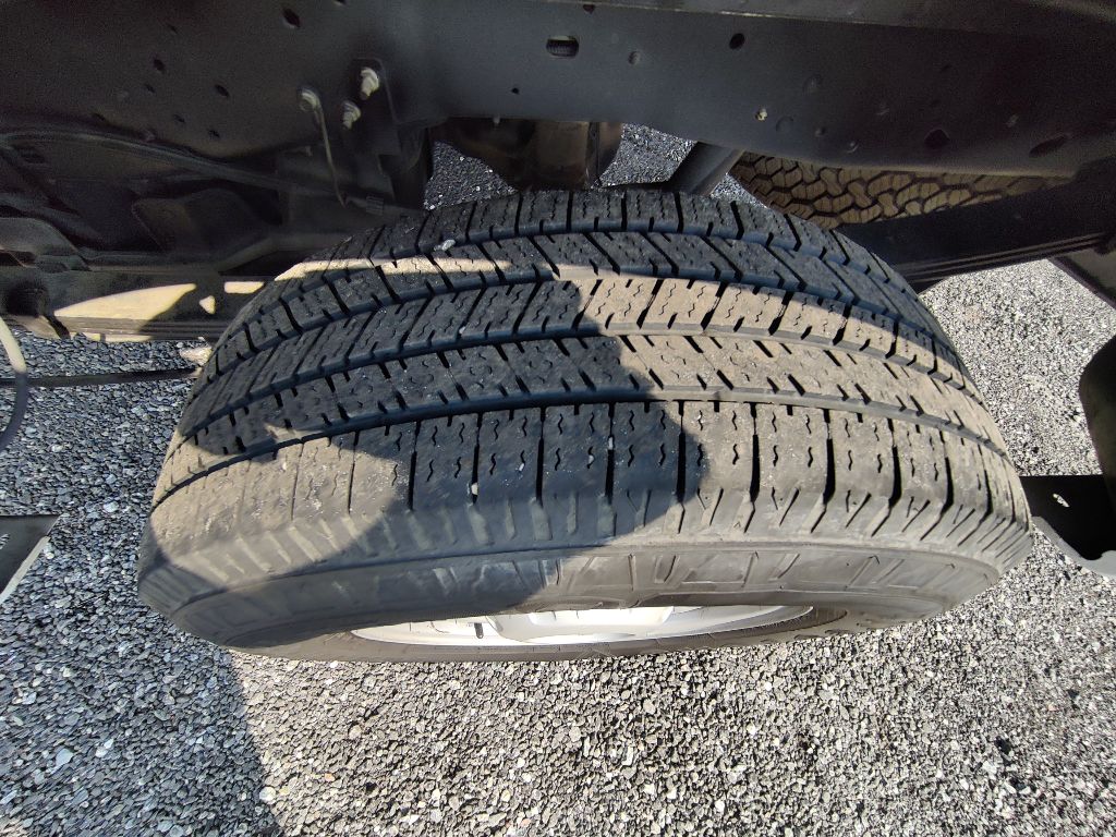 Photo 32 of this FORD F250 XL