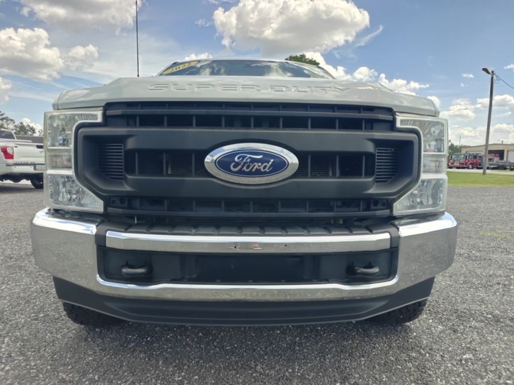 Photo 2 of this FORD F250 FLATBED