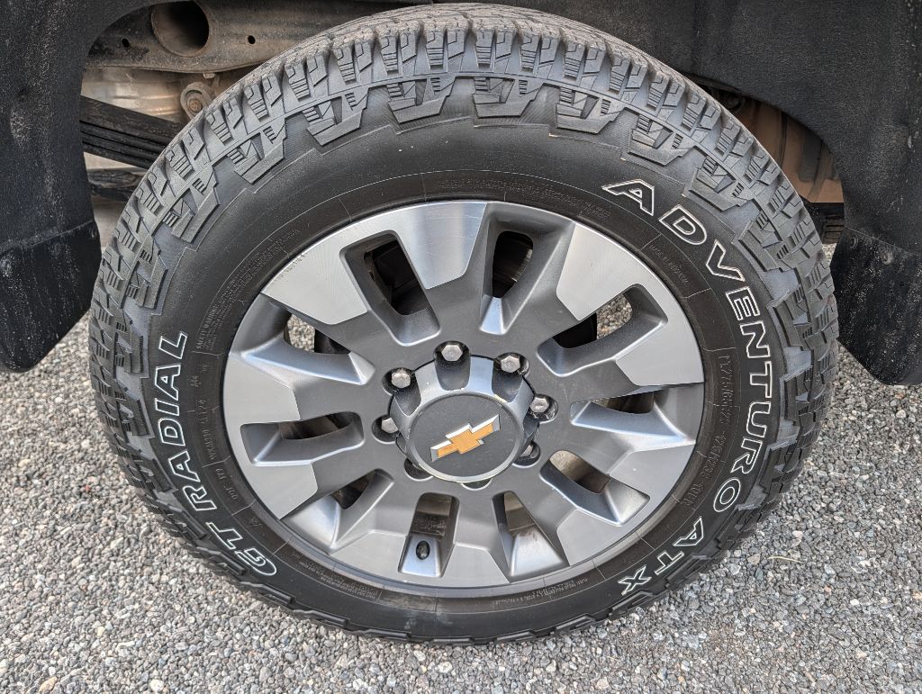 Photo 38 of this CHEVROLET SILVERADO 2500