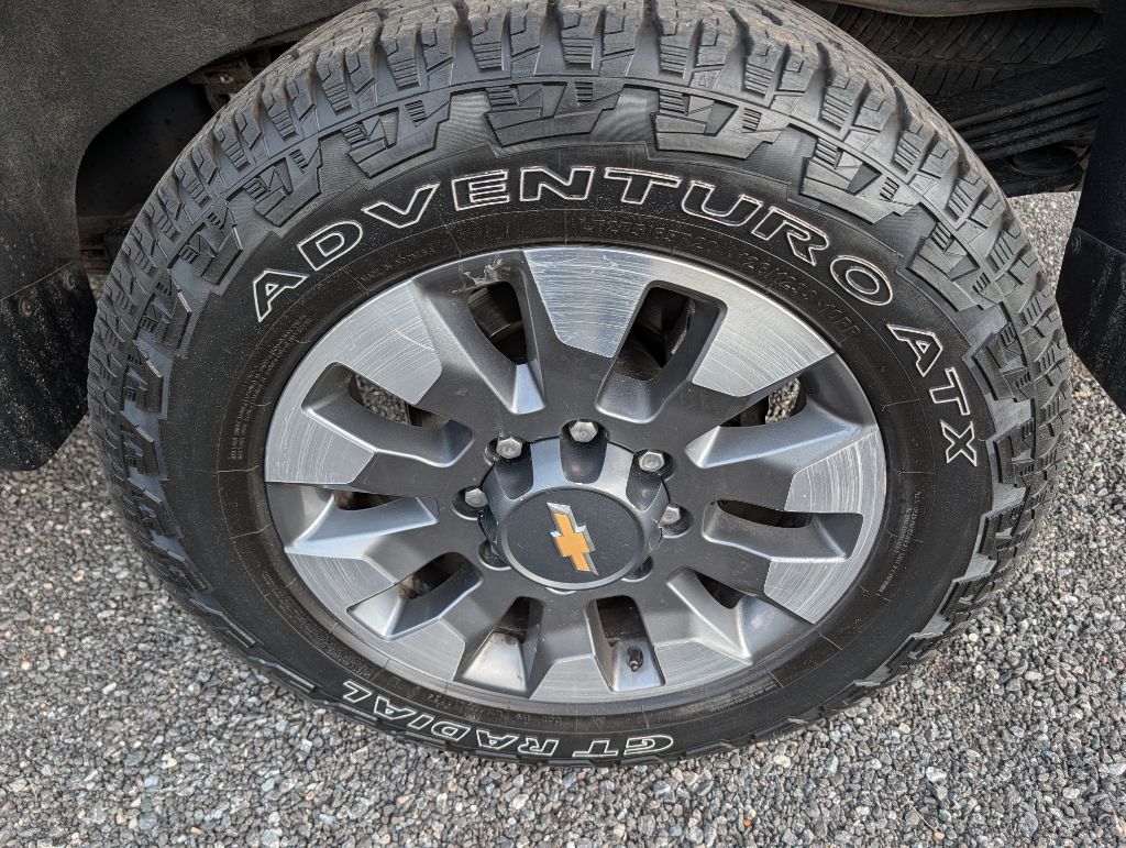 Photo 36 of this CHEVROLET SILVERADO 2500