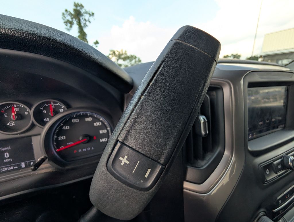 Photo 42 of this CHEVROLET SILVERADO 2500