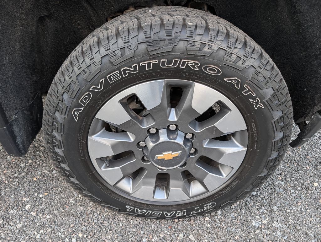 Photo 40 of this CHEVROLET SILVERADO 2500