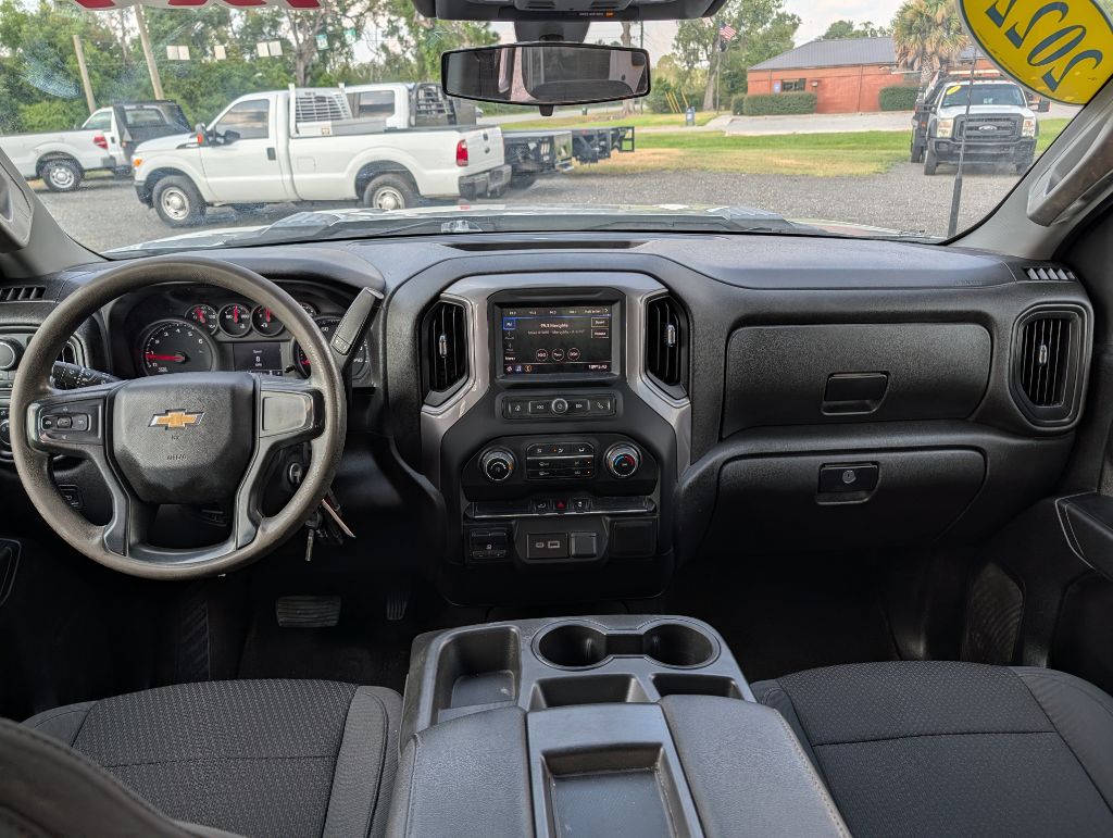 Photo 17 of this CHEVROLET SILVERADO 2500