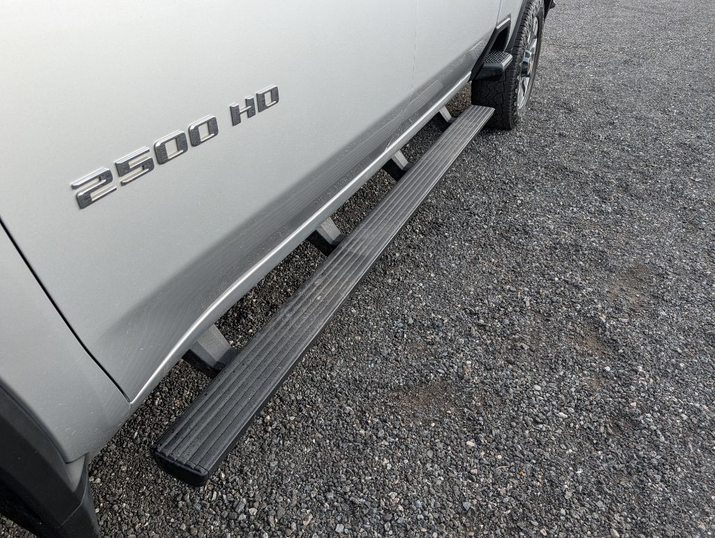 Photo 30 of this CHEVROLET SILVERADO 2500