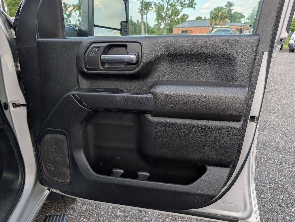 Photo 25 of this CHEVROLET SILVERADO 2500
