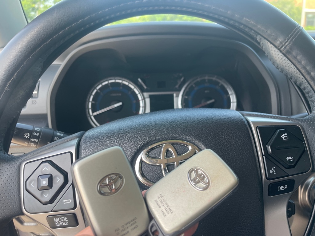 Photo 22 of this TOYOTA 4RUNNER