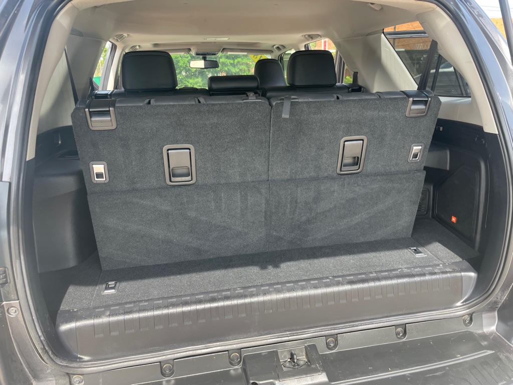 Photo 17 of this TOYOTA 4RUNNER