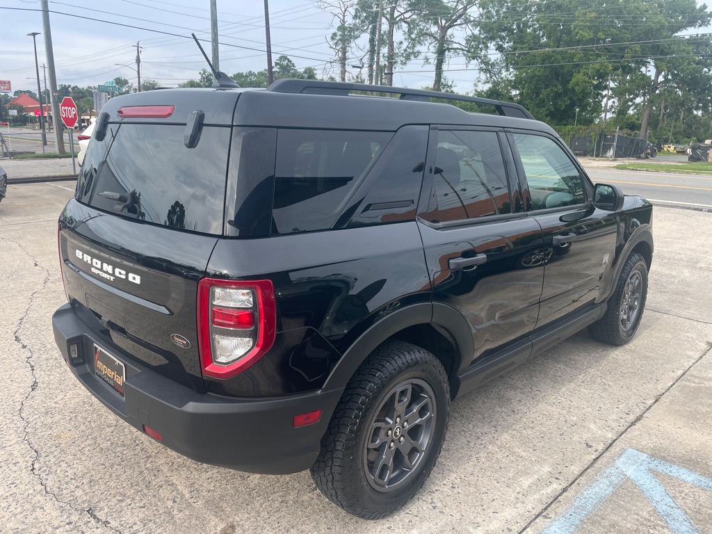 Photo 5 of this FORD BRONCO SPORT