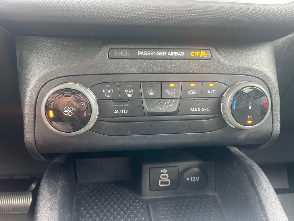 Photo 21 of this FORD BRONCO SPORT