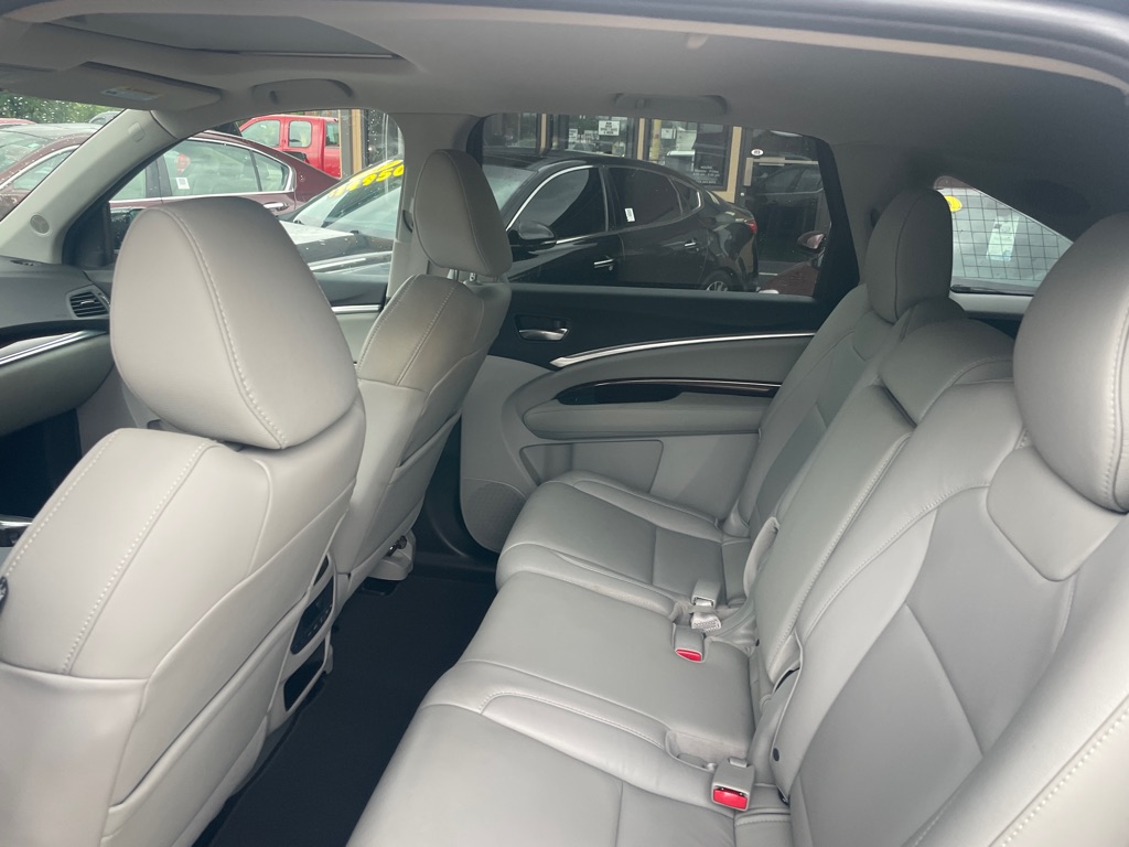 Photo 13 of this ACURA MDX