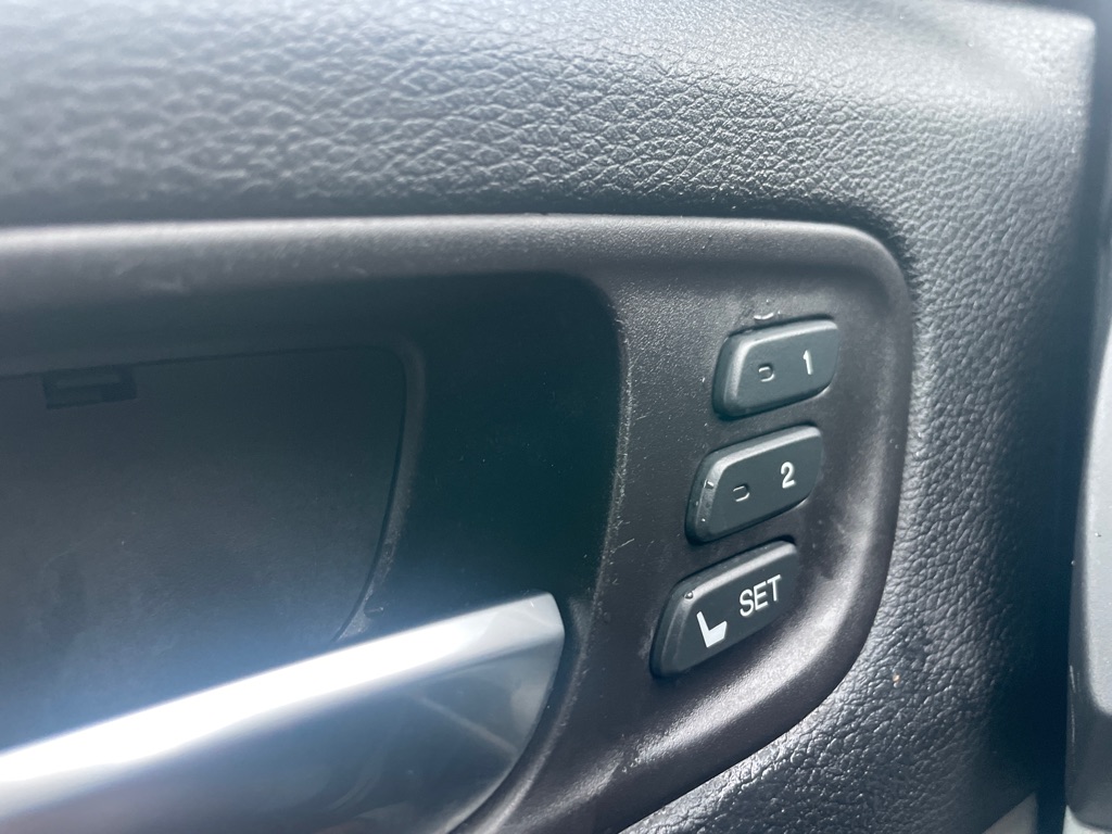 Photo 18 of this ACURA MDX