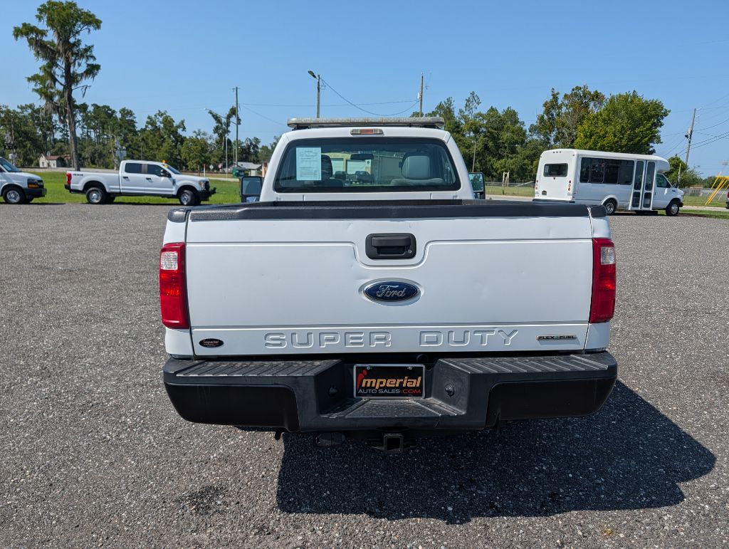 Photo 8 of this FORD F250 XL