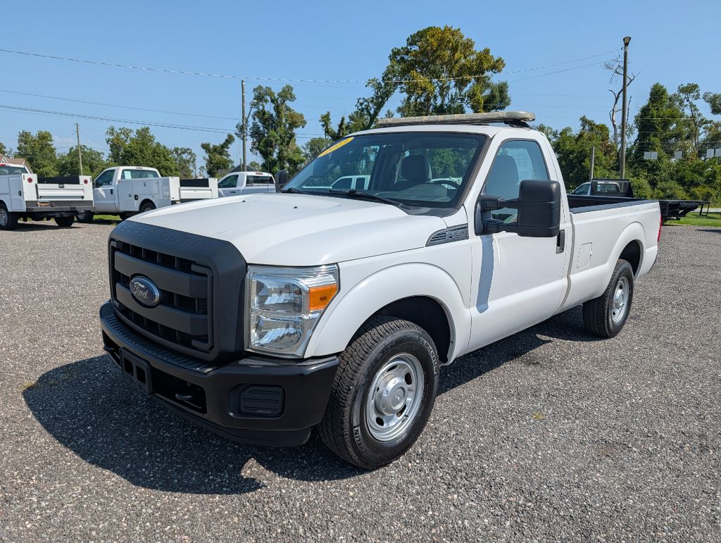 Photo 4 of this FORD F250 XL