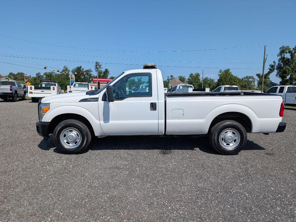 Photo 7 of this FORD F250 XL