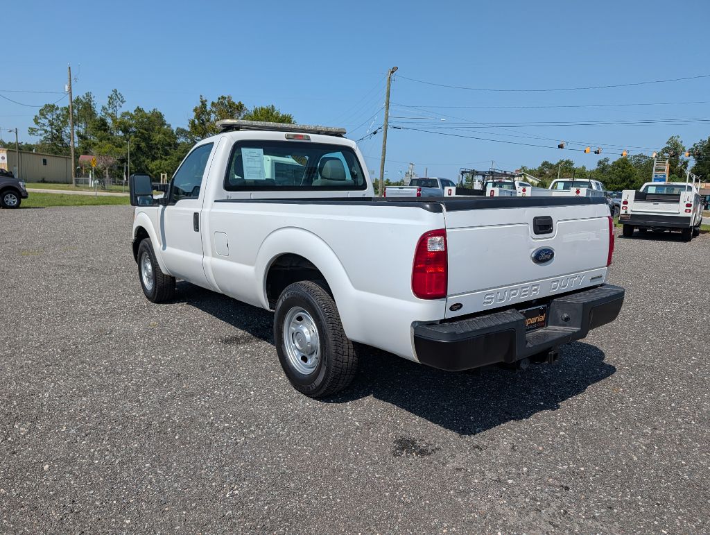 Photo 9 of this FORD F250 XL