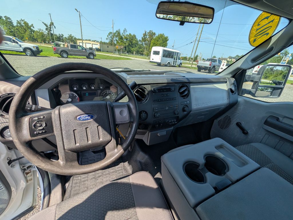 Photo 15 of this FORD F250 XL
