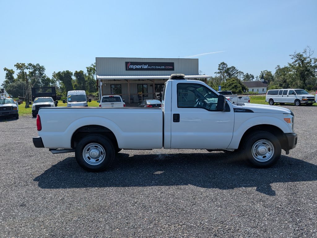 Photo 5 of this FORD F250 XL