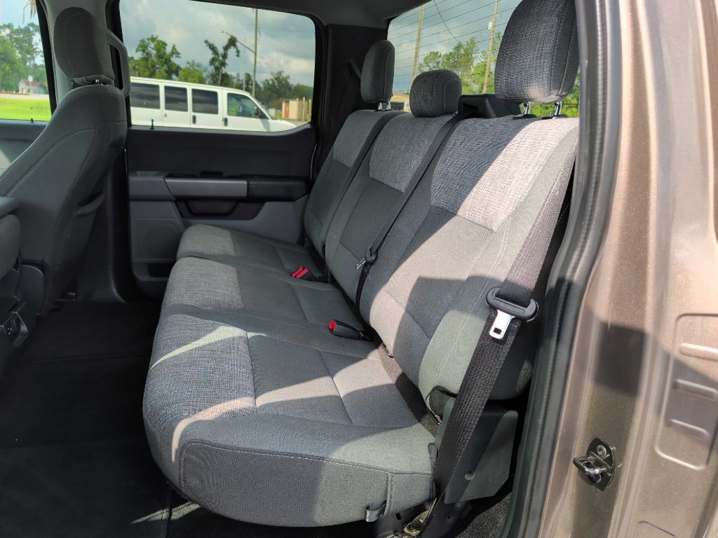 Photo 10 of this FORD F-150