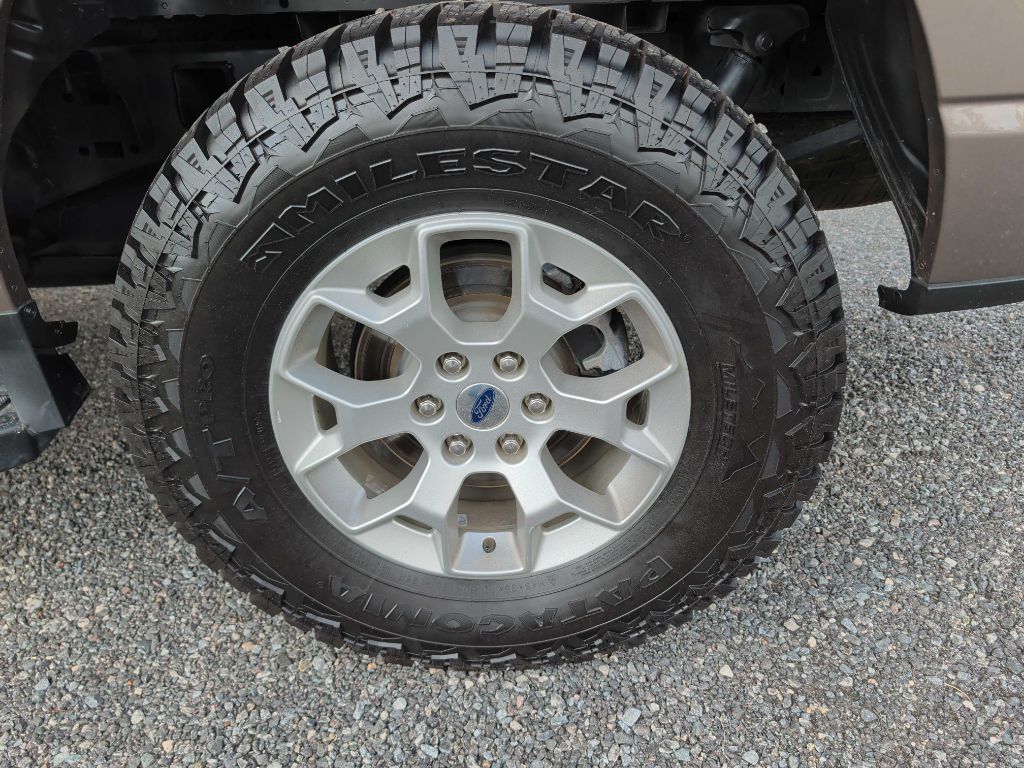 Photo 33 of this FORD F-150