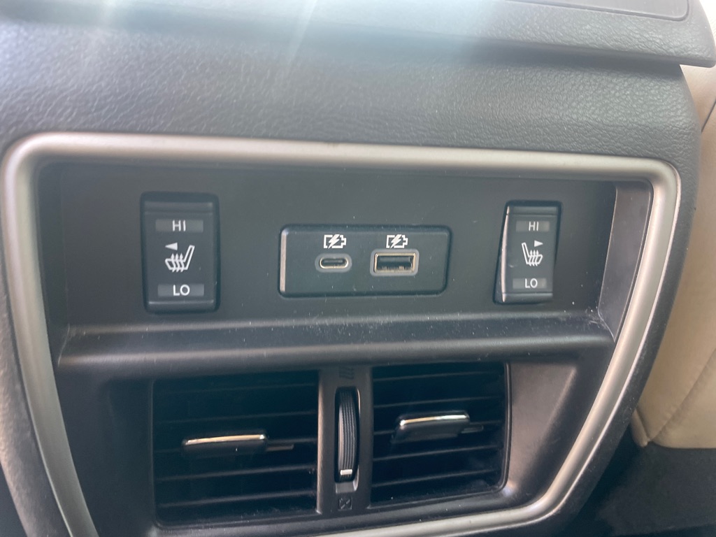 Photo 17 of this NISSAN MURANO