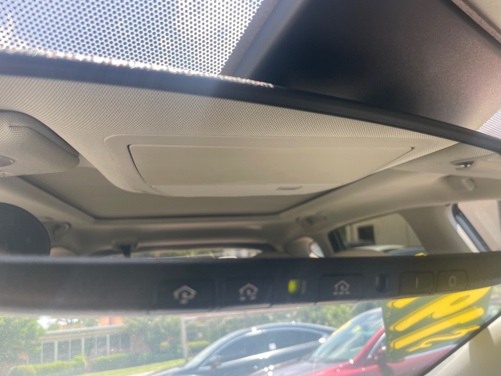 Photo 32 of this NISSAN MURANO