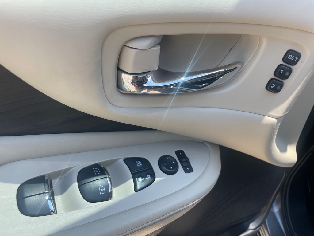 Photo 19 of this NISSAN MURANO
